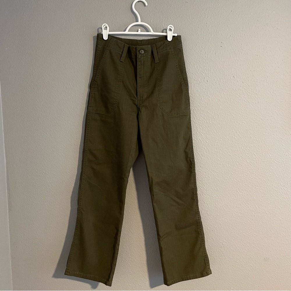 Womens Levi’s Pants